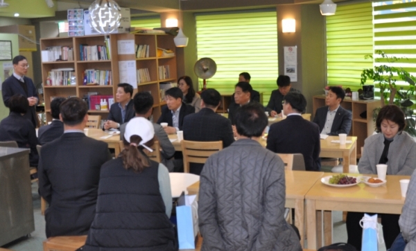 외사협력자문위원회 4월 월례회의 개최